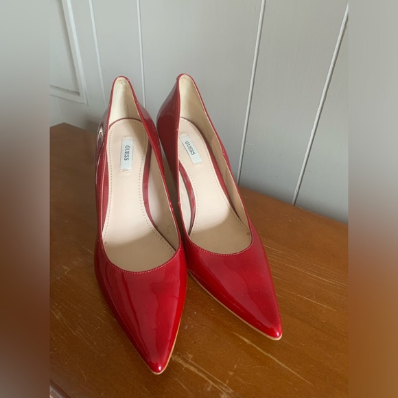 Guess Red Heels Size 9.5 - Picture 2 of 3